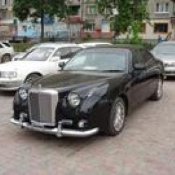 Седан представительского класса Mitsuoka Galue